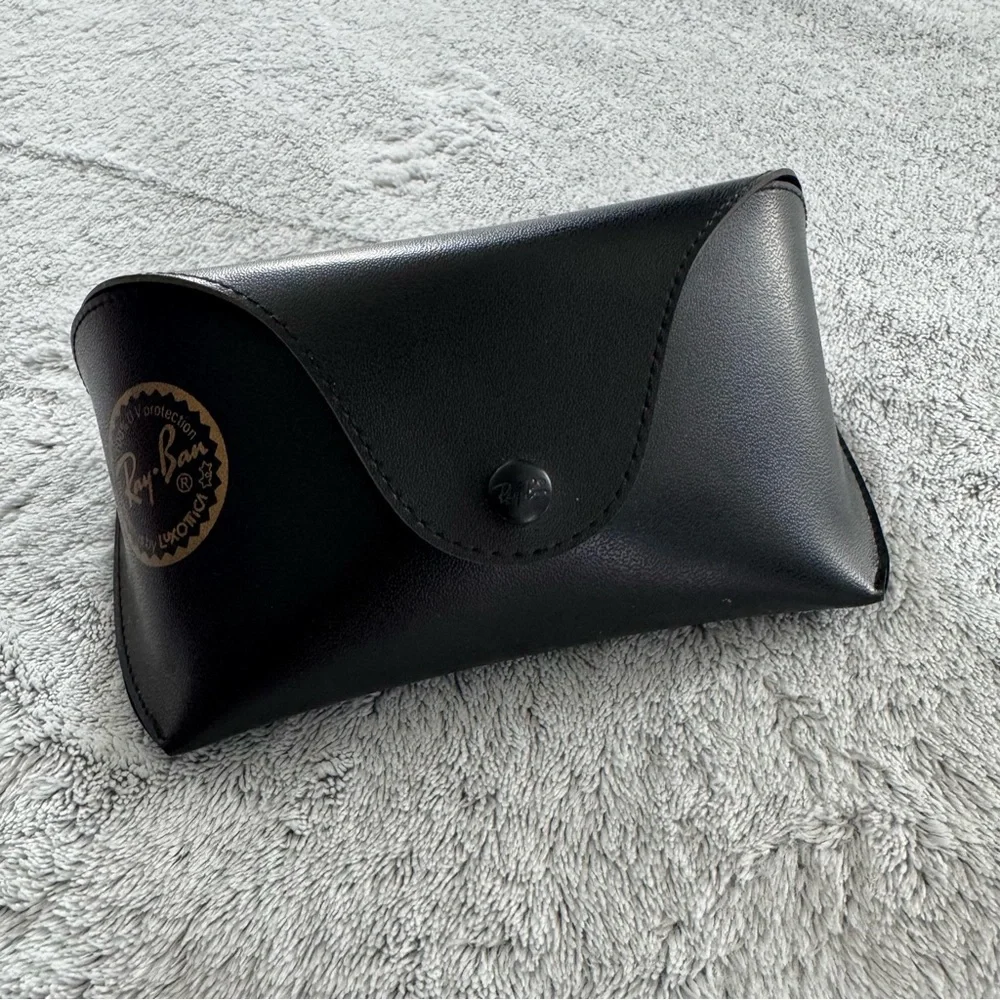 Ray-Ban Black Leather Sunglasses Case with Cleaning Cloth Snap‎ Closure NWOT
